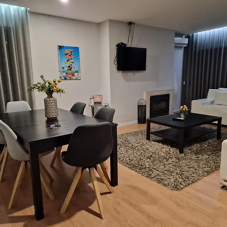 Bus Station Flat דירה בראגה